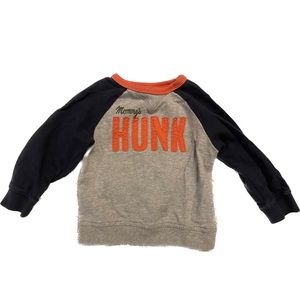 Long Sleeve Shirt “Mommy's hunk”